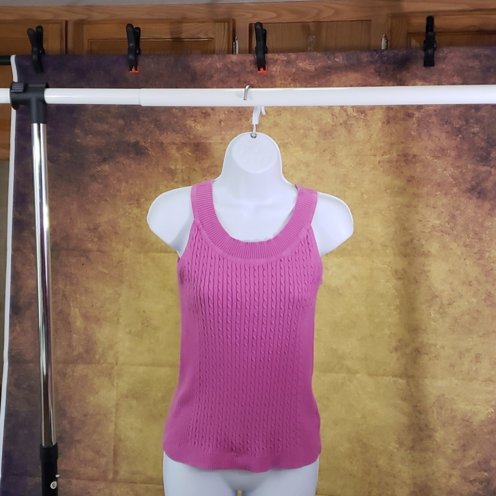 Jeanne Pierre sleeveless sweater top.
